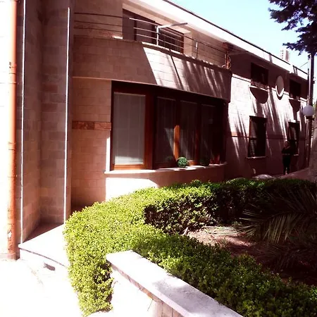 Villa Pina *